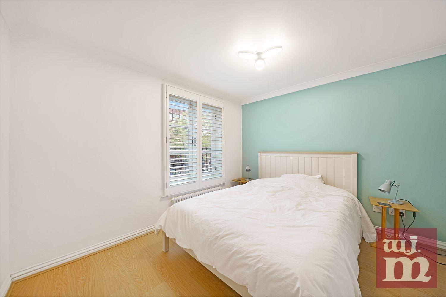 Greencourt, Stepney Green